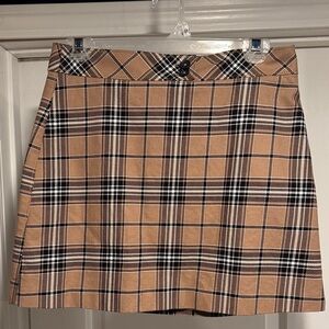Express Plaid Mini Skirt in Camel and Black Size 4 worn 1 time